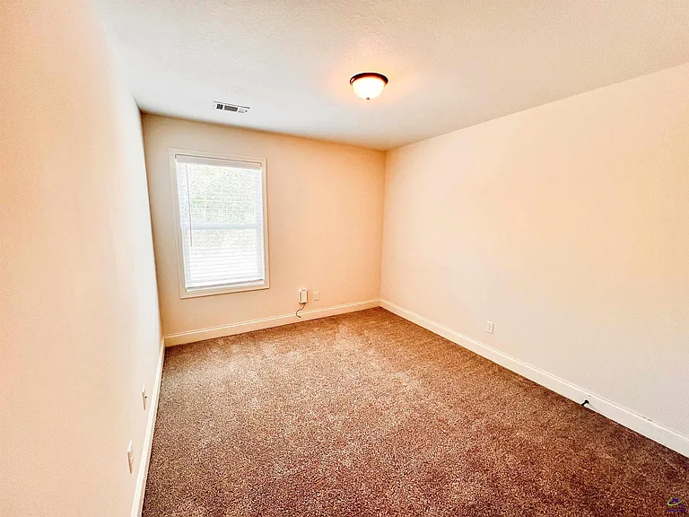 119 Washington Place Dr — Photo 11
