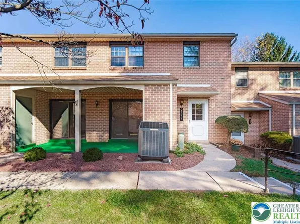 2777 Springhaven Pl, Macungie, PA 18062