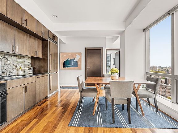 3rd image of 150 Myrtle Ave APT 2406