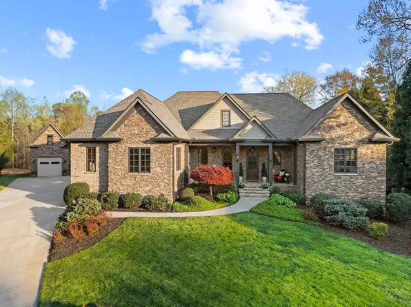 6 Saranac Ln, Simpsonville, SC 29681