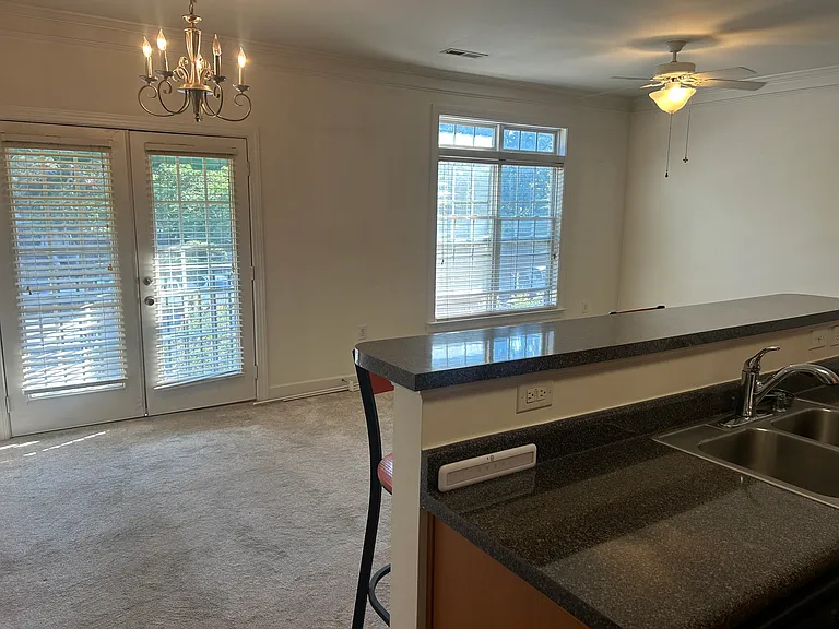 100 Sunset Cir #204 — Photo 9
