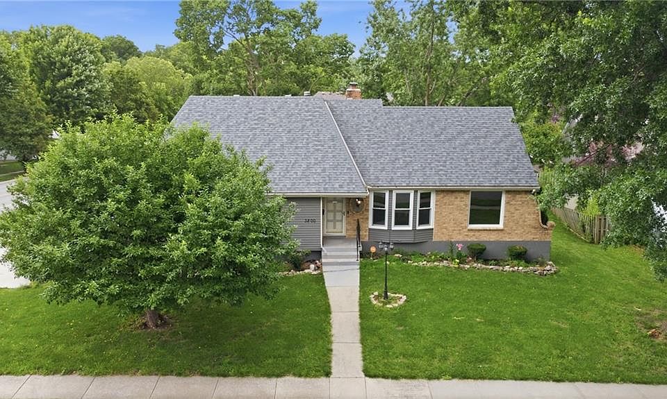 1st image of 3800 NE Shady Lane Dr