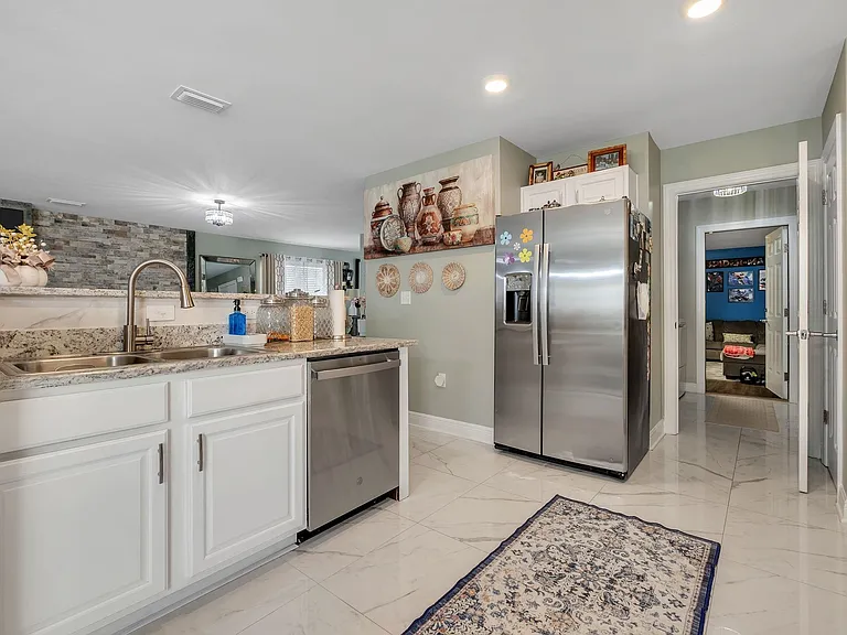 4800 Silent Creek Ln — Photo 17