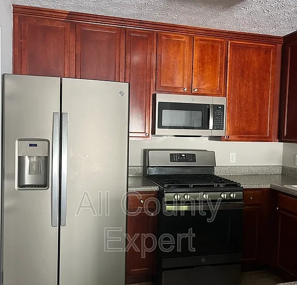 5480 Mountain Top Pl — Photo 4