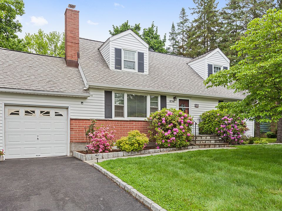 1st image of 694 Garth Ct