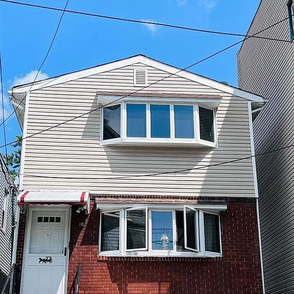 10 Roosevelt Ter — Photo 1