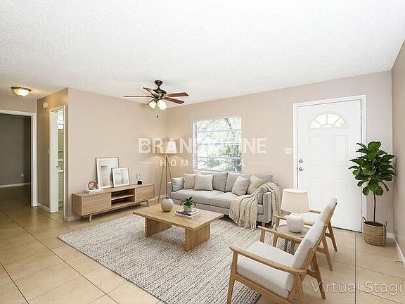 3rd image of 10126 Crozier Ct