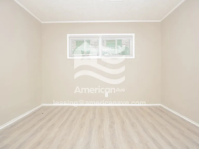1797307_012_wm_-_bedroom_13458669.jpg