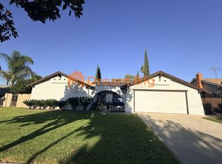 2877 Sandberg St, Riverside, CA 92506