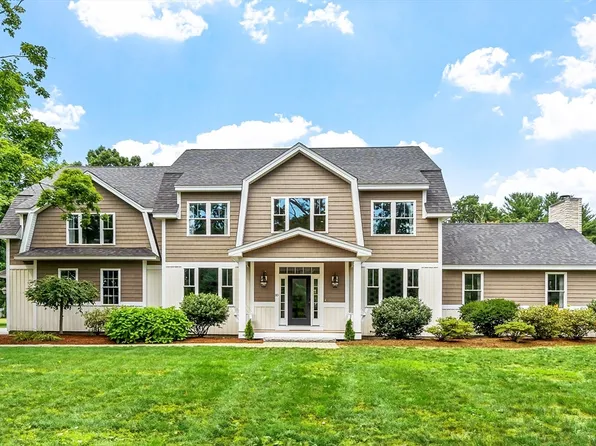 10 Sleigh Ride Ln, Littleton, MA 01460