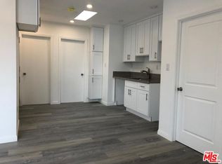 5869 Dauphin St APT 3, Los Angeles, CA 90034