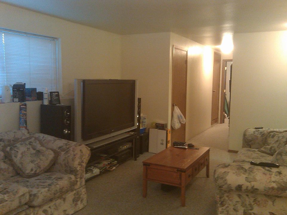 2nd image of 510 SW State St #B
