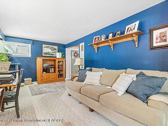 5th image of 605 W Higham St