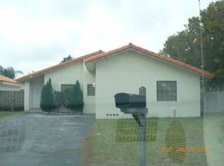 15880 SW 108th Pl, Miami, FL 33157