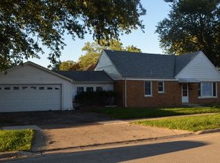 446 52nd Ave, Bellwood, IL