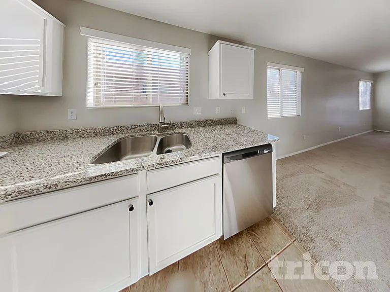 45539 W Sky Ln — Photo 5