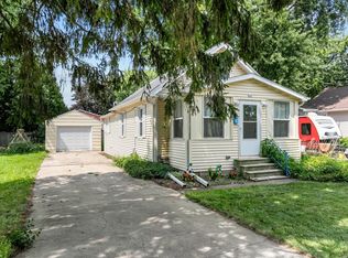445 Dove St, Oshkosh, WI 54902