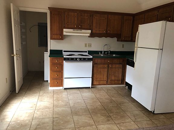 2nd image of 248 Pine Dr #8-1028