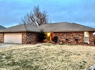 428 SW 24th St, El Reno, OK 73036