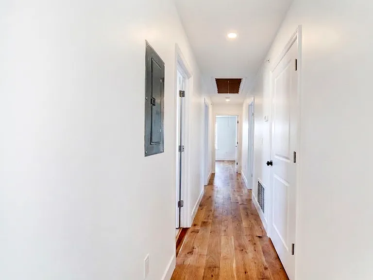 79 9th Ave #1 — Photo 20