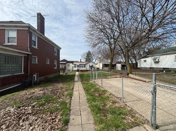 130 Whitaker St, Homestead, PA 15120