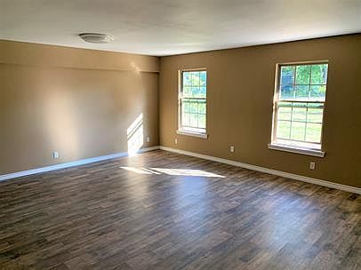 2nd image of 10586 State Highway 64 E