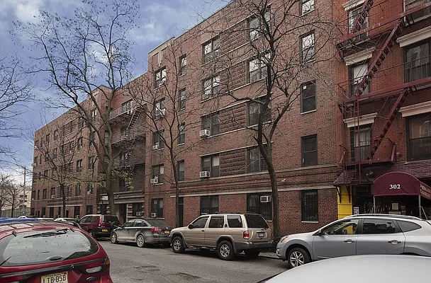 Rented by Emor Management Inc. | media 23