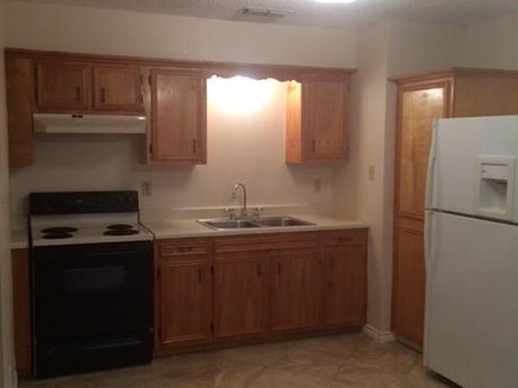 2nd image of 5230 Donna Dr