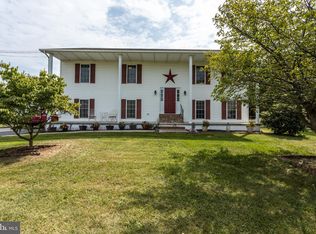 378 Willis Dr, Bunker Hill, WV 25413