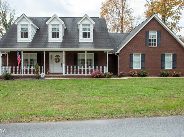 505 Deerwood Dr, Mt Carmel, TN 37645