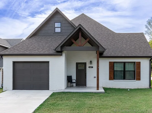 527 S Pine St, Claremore, OK 74017