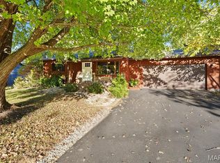 64 Carnation Dr, Collinsville, IL 62234
