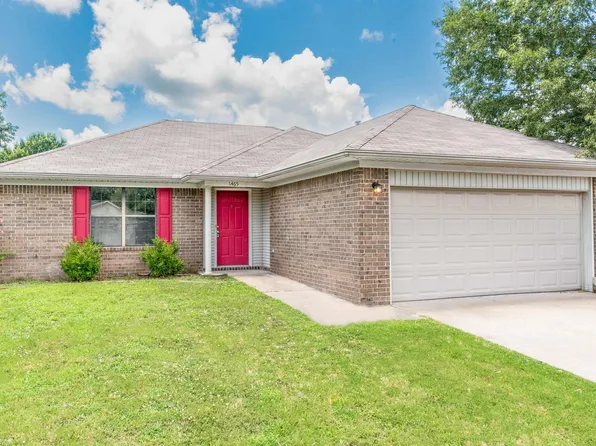 1465 Pyramid Dr, Conway, AR 72034