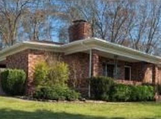 22 Mountain Estate Dr, Blue Eye, MO 65611