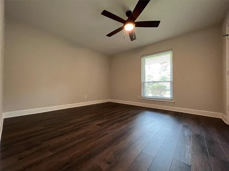 10903 Albury Dr — Photo 13