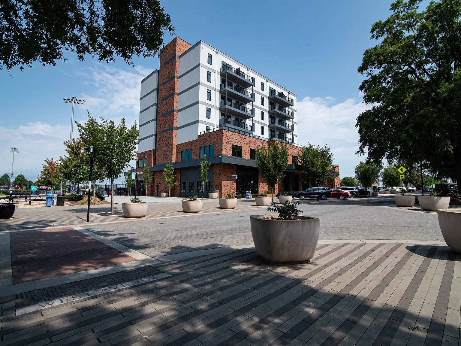 Stadium Lofts — Photo 2