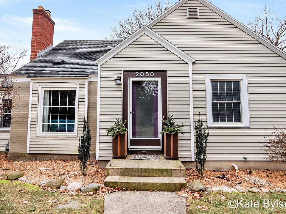 1st image of 2050 Tenway Dr SE