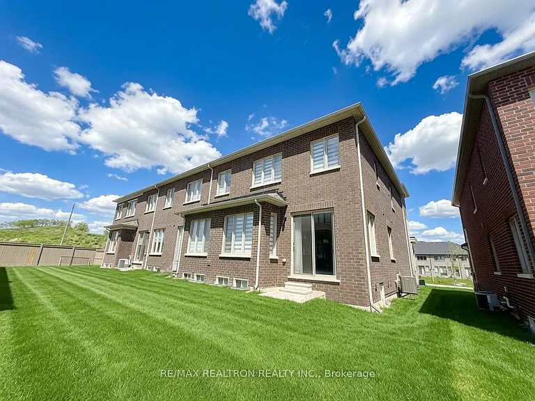 119 Schmeltzer Cres — Photo 24