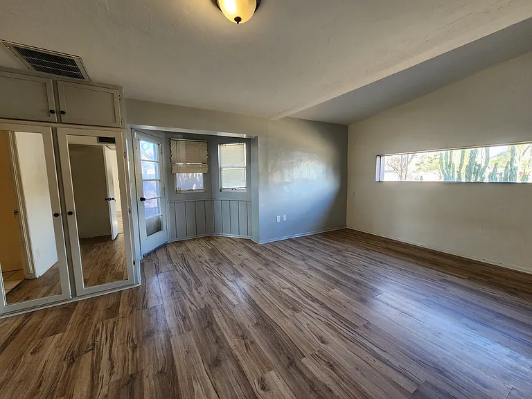 201 E Alice Ave — Photo 32