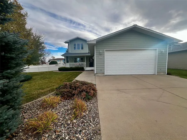 312 34th Ave NE, Great Falls, MT 59404