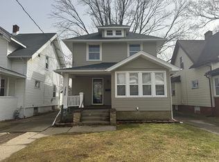 3858 Hazelhurst Ave, Toledo, OH 43612