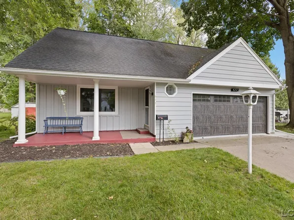 972 Gettysburg Dr, Adrian, MI 49221