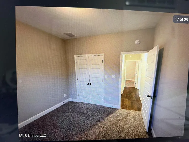 1107 Sabrina Dr — Photo 26