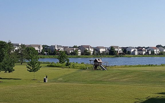 3rd image of 6615 Waterford Dr
