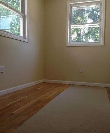 3rd image of 11557 198th St