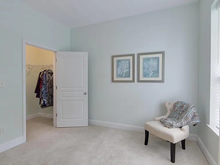 167 Brooks St #202 — Photo 15