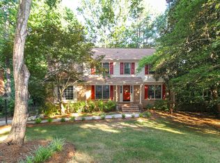 8411 Knollbrook Dr, Charlotte, NC 28270