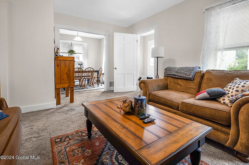 2nd image of 216 Alexander Avenue