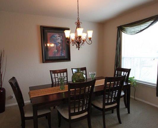 3rd image of 6710 Bowie Cir