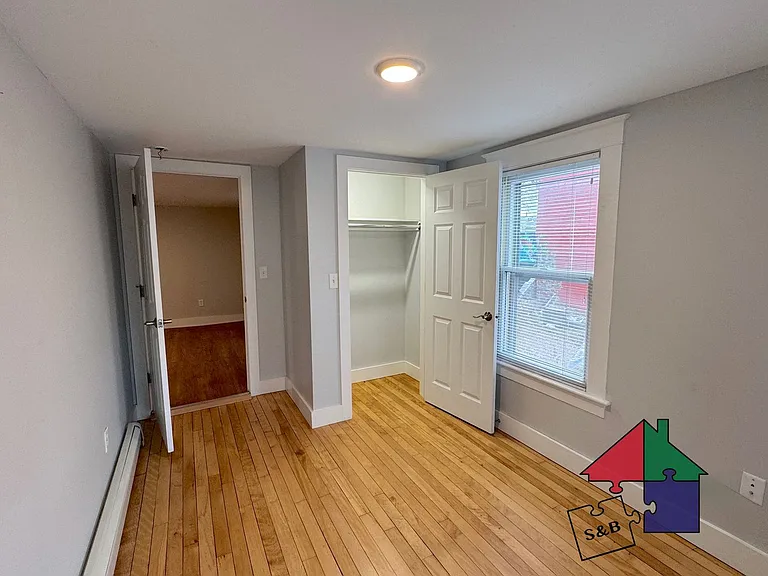 166 N Winooski Ave — Photo 6